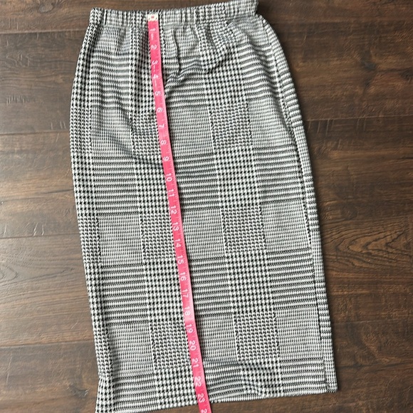 Oliva Rae XS pencil skirt  #B5 - Picture 2 of 4